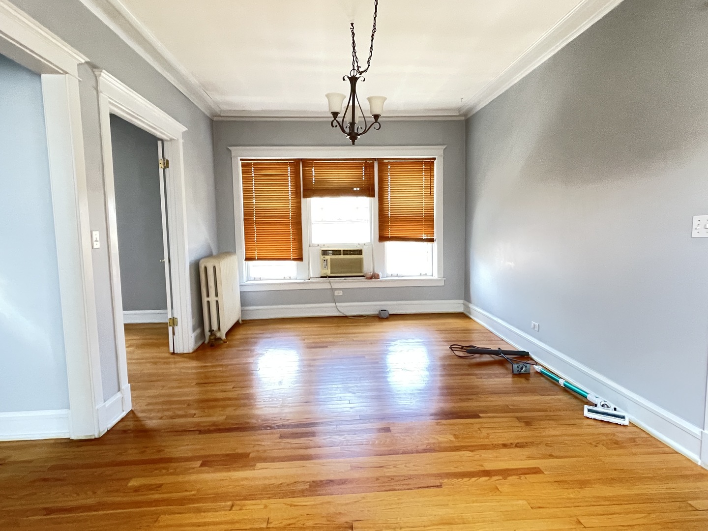 7662 North Sheridan Road, Unit 3F Chicago, IL 60626 - Photo 6 of 17 Gallery Image 6