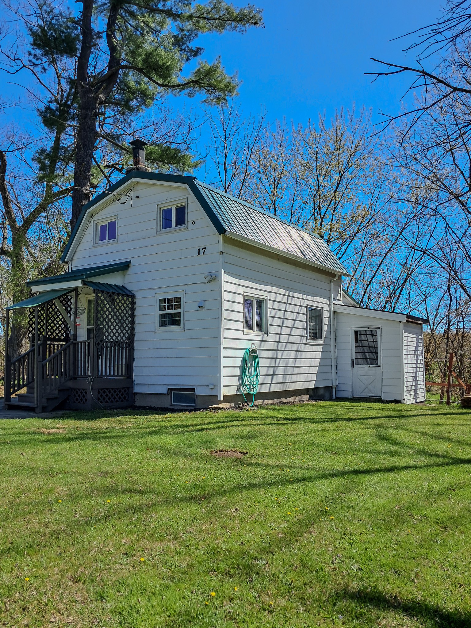 17 Gage Road Binghamton, NY 13905 - Photo 1 of 15