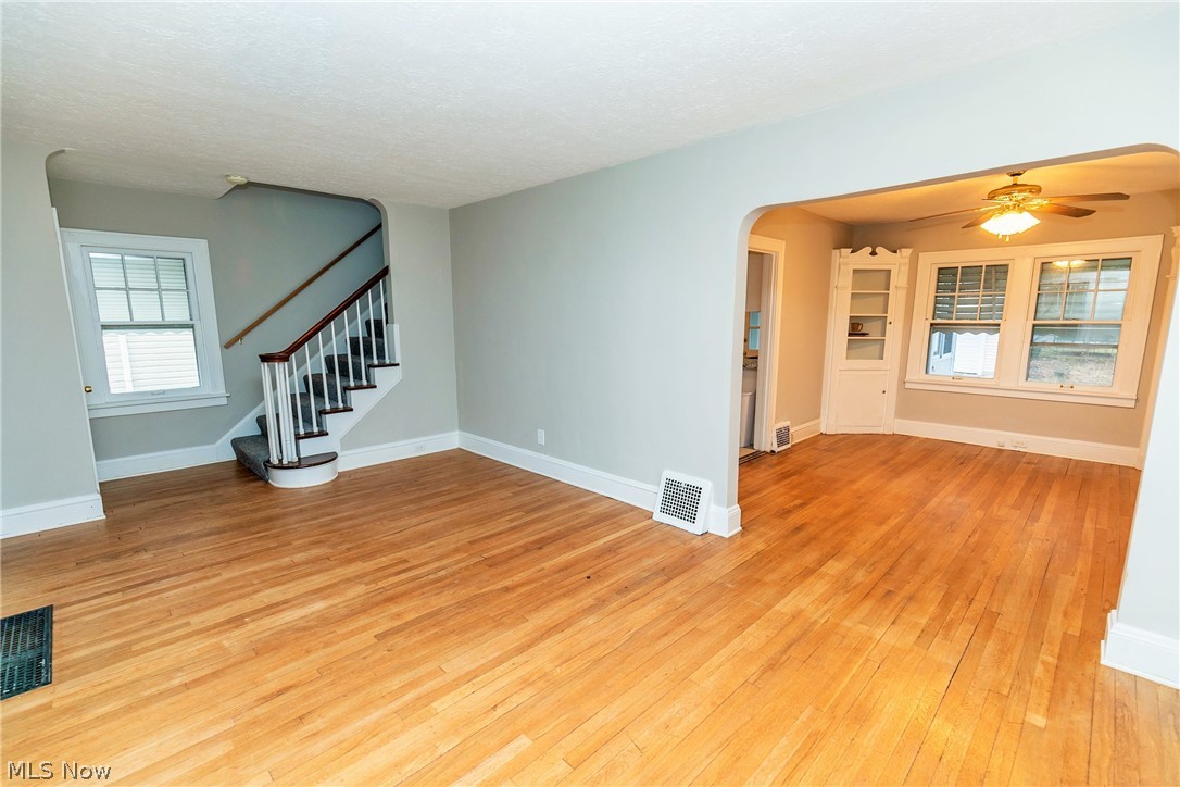 1484 Maplegrove Road South Euclid, OH 44121 - Photo 6 of 35
