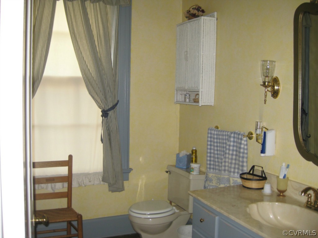 8100 Holdsworth Road Disputanta, VA 23842 - Photo 14 of 24 Gallery Image 14