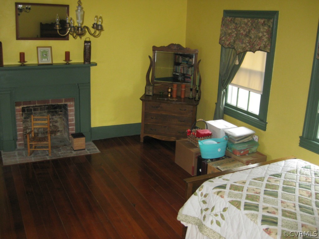 8100 Holdsworth Road Disputanta, VA 23842 - Photo 15 of 24 Gallery Image 15