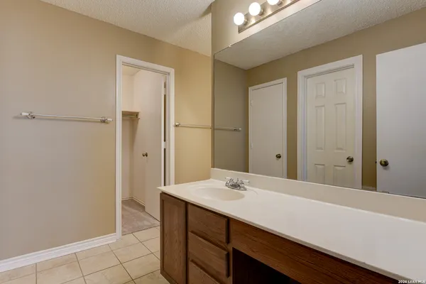 $1,695 | 7427 Northallerton, Converse, TX 78109