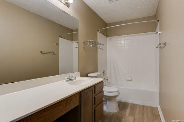 $1,695 | 7427 Northallerton, Converse, TX 78109