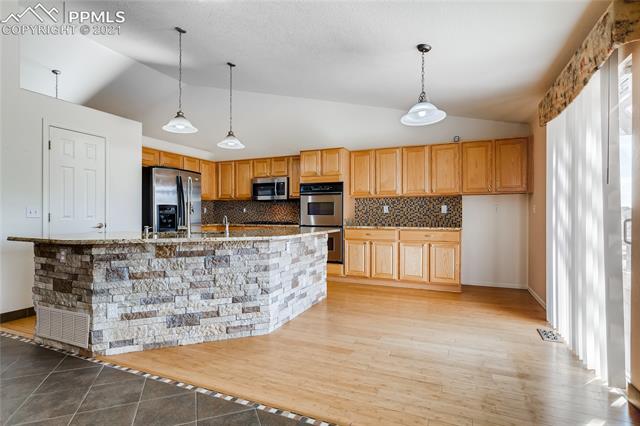 7760 McLaughlin Road Peyton, CO 80831 - Photo 9 of 30 Gallery Image 9
