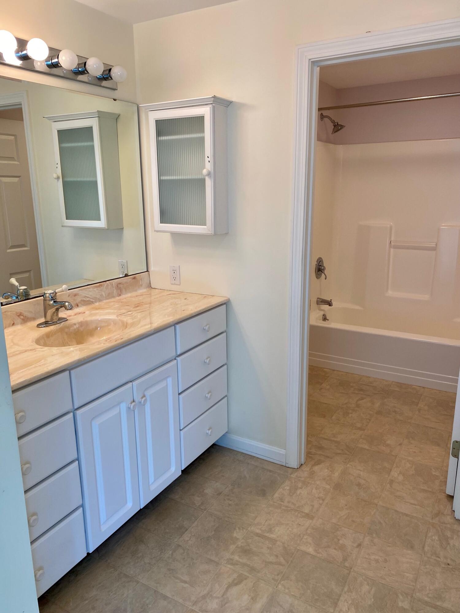 10 Ridgefield Drive, Unit 11 Gorham, ME 04038 - Photo 37 of 47 1 (42)