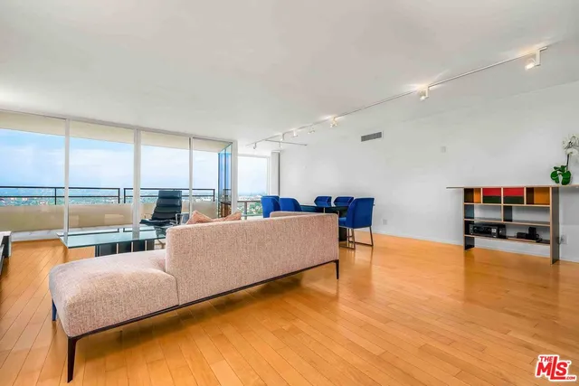 $828,000 | 4316 Marina City Drive, Unit 1033, Marina del Rey, CA 90292