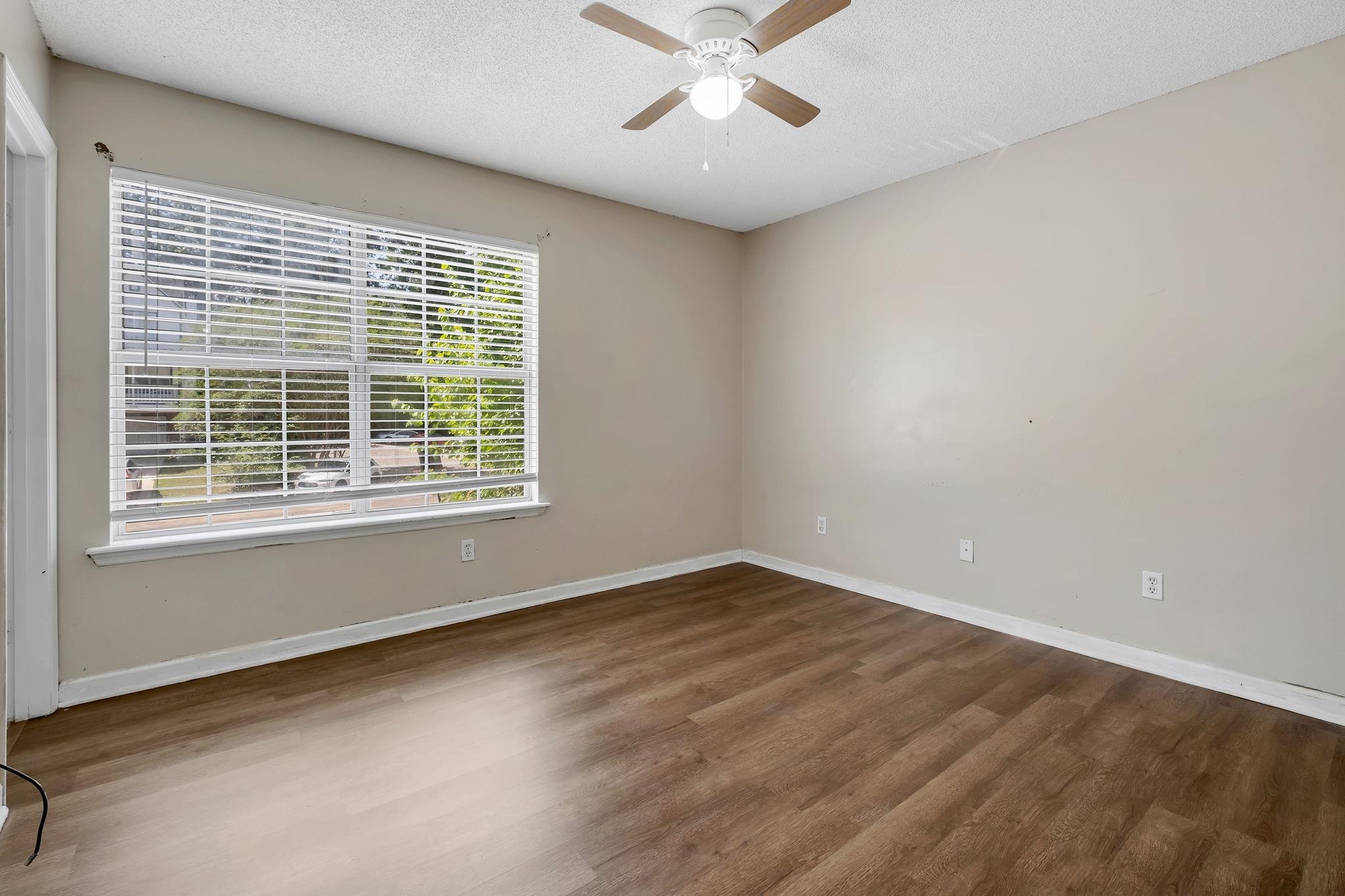 534 Collinsford Road Tallahassee, FL 32301 - Photo 2 of 20