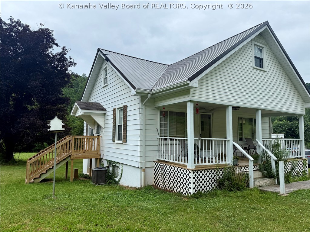 1663 Grapevine Road Charleston, WV 25320 - Photo 2 of 19 Gallery Image 2