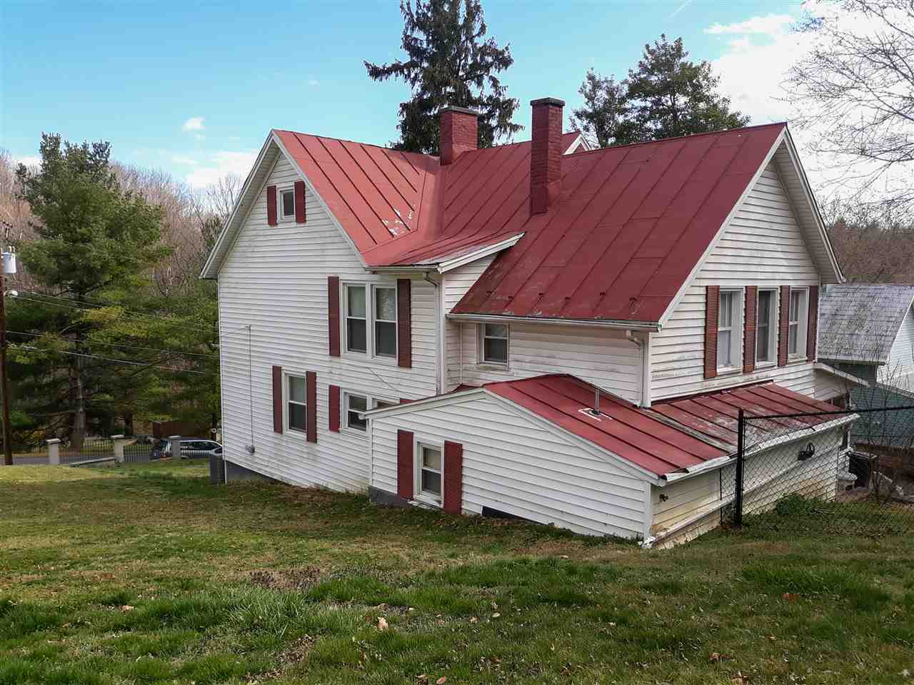 514 Oak Hill Road Staunton, VA 24401 - Photo 36 of 43 a view of a house with a yard