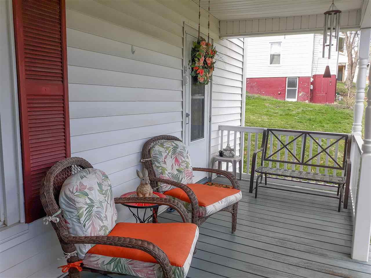 514 Oak Hill Road Staunton, VA 24401 - Photo 4 of 43 a front view of a house with seating space