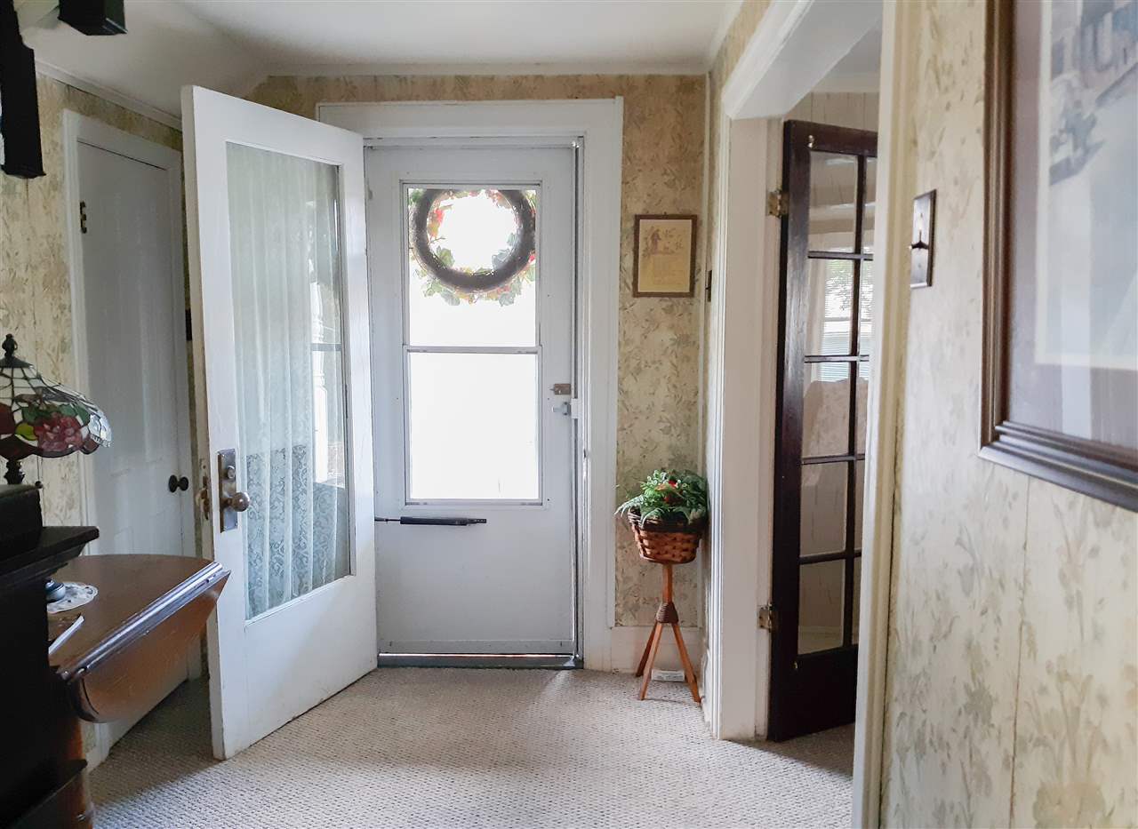 514 Oak Hill Road Staunton, VA 24401 - Photo 6 of 43