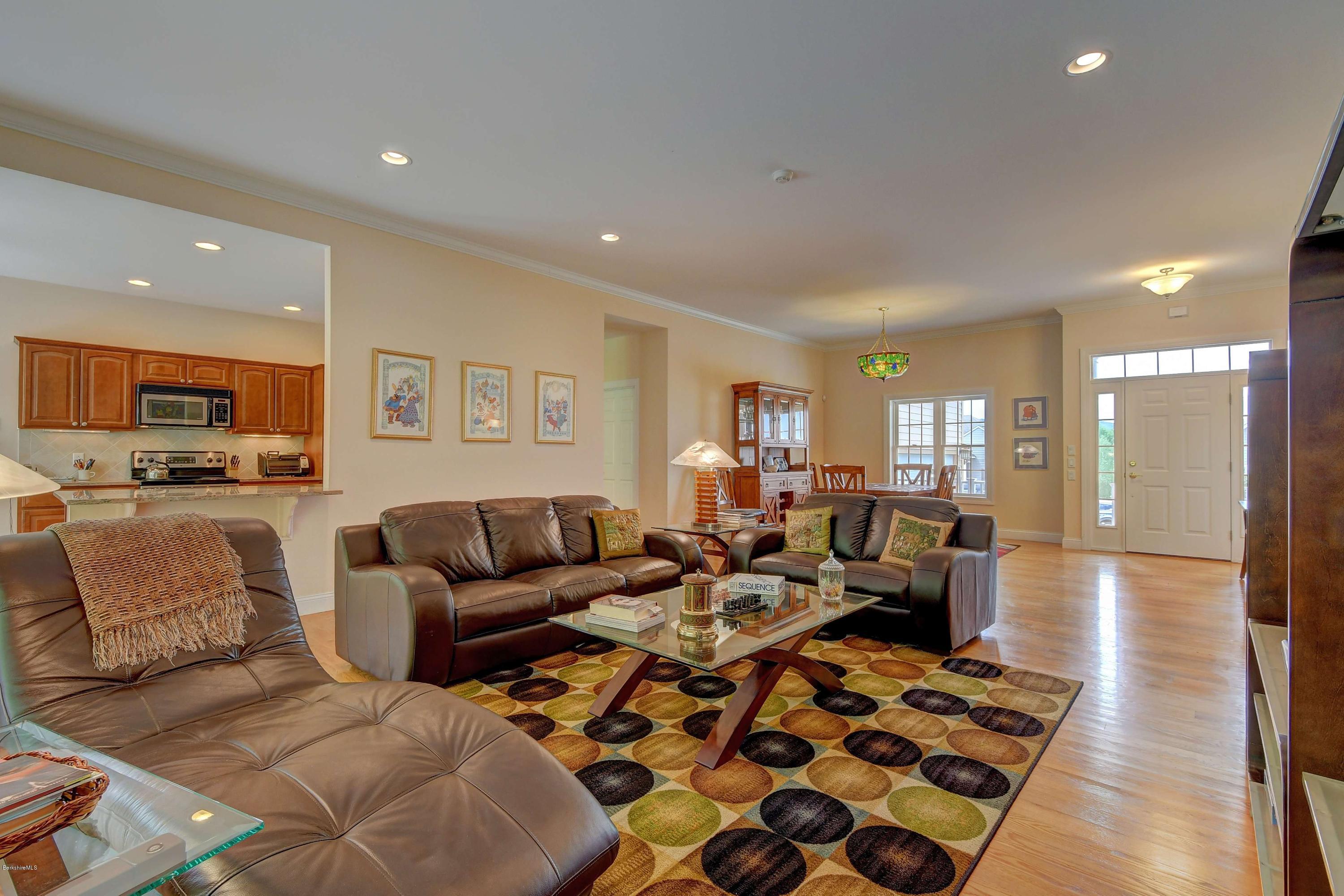 509 Red Barn Road Dalton, MA 01226 - Photo 8 of 29 Great Room