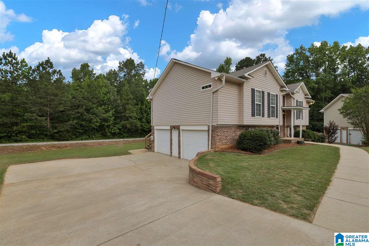 420 Wooden Trace Circle Springville, AL 35146 - Photo 2 of 15