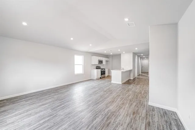 $185,990 | 309 Victory Drive, Mabank, TX 75147