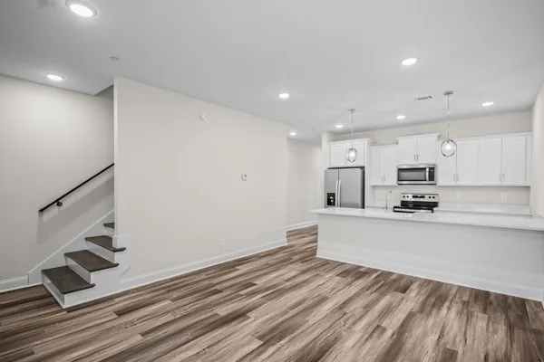 $2,300 | 214 Franklin Street, Pleasant View, TN 37146