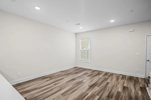 $2,300 | 214 Franklin Street, Pleasant View, TN 37146