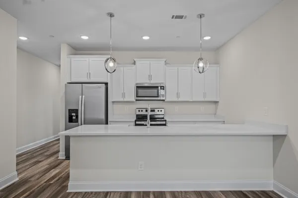 $2,300 | 214 Franklin Street, Pleasant View, TN 37146