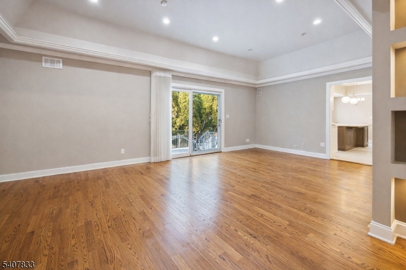 50 Cayuga Way Short Hills, NJ 07078 - Photo 12 of 36