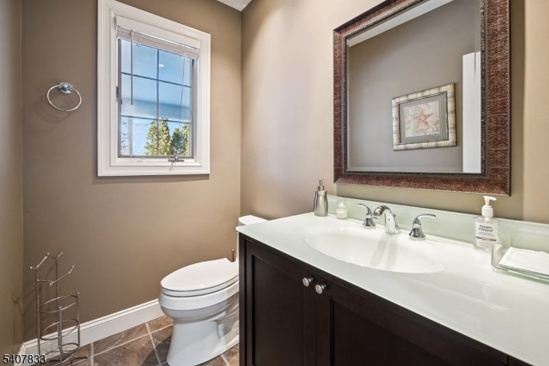 50 Cayuga Way Short Hills, NJ 07078 - Photo 13 of 36