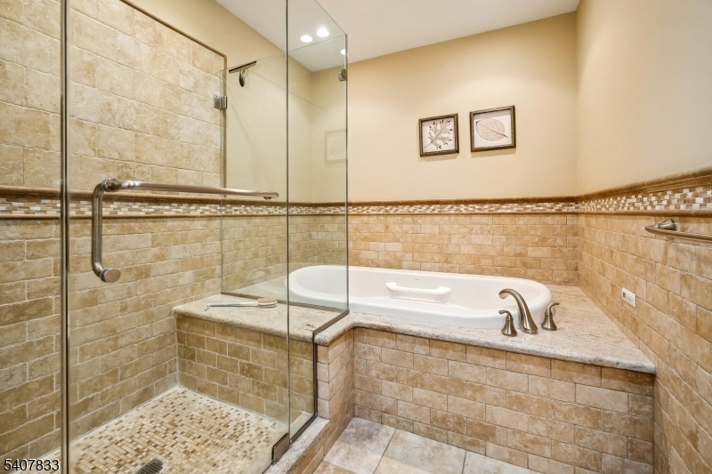 50 Cayuga Way Short Hills, NJ 07078 - Photo 17 of 36