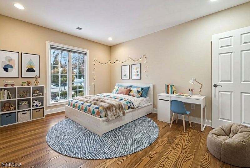 50 Cayuga Way Short Hills, NJ 07078 - Photo 18 of 36