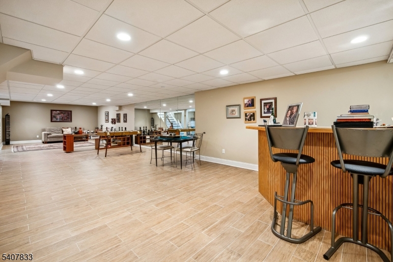 50 Cayuga Way Short Hills, NJ 07078 - Photo 25 of 36