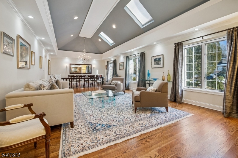 50 Cayuga Way Short Hills, NJ 07078 - Photo 3 of 36