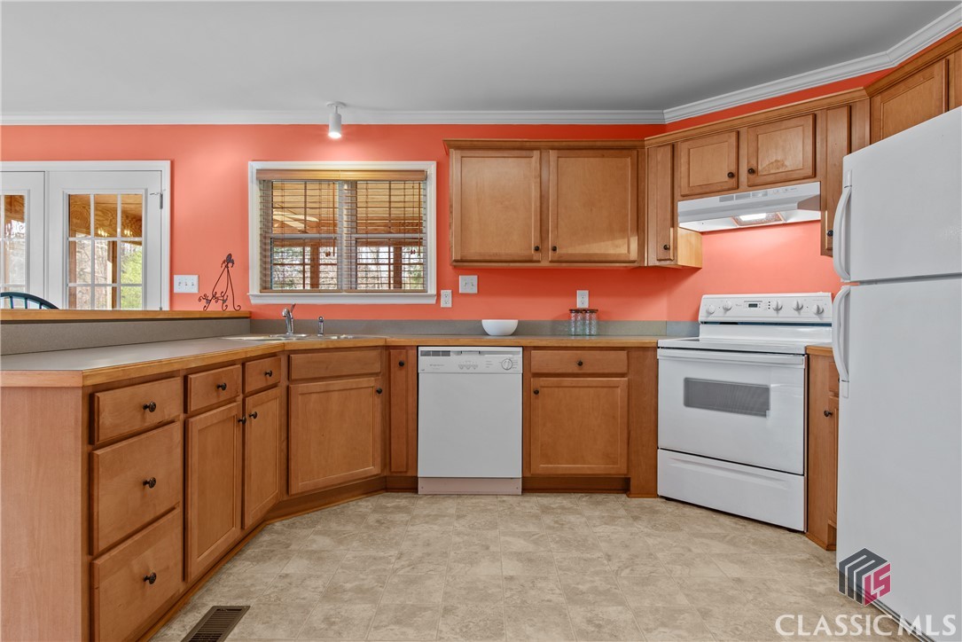 446 Smithonia Road Winterville, GA 30683 - Photo 7 of 44