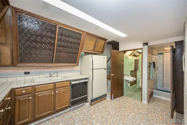 $275,000 | 3512 East Rock Creek Road, Imperial, MO 63052