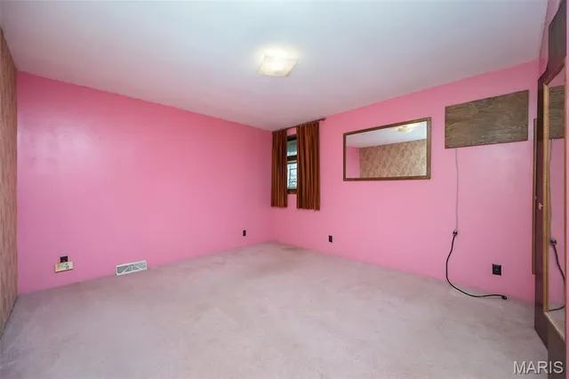 $275,000 | 3512 East Rock Creek Road, Imperial, MO 63052