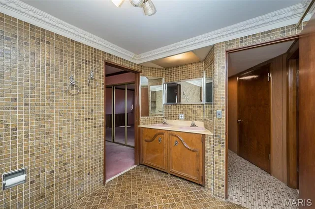 $275,000 | 3512 East Rock Creek Road, Imperial, MO 63052