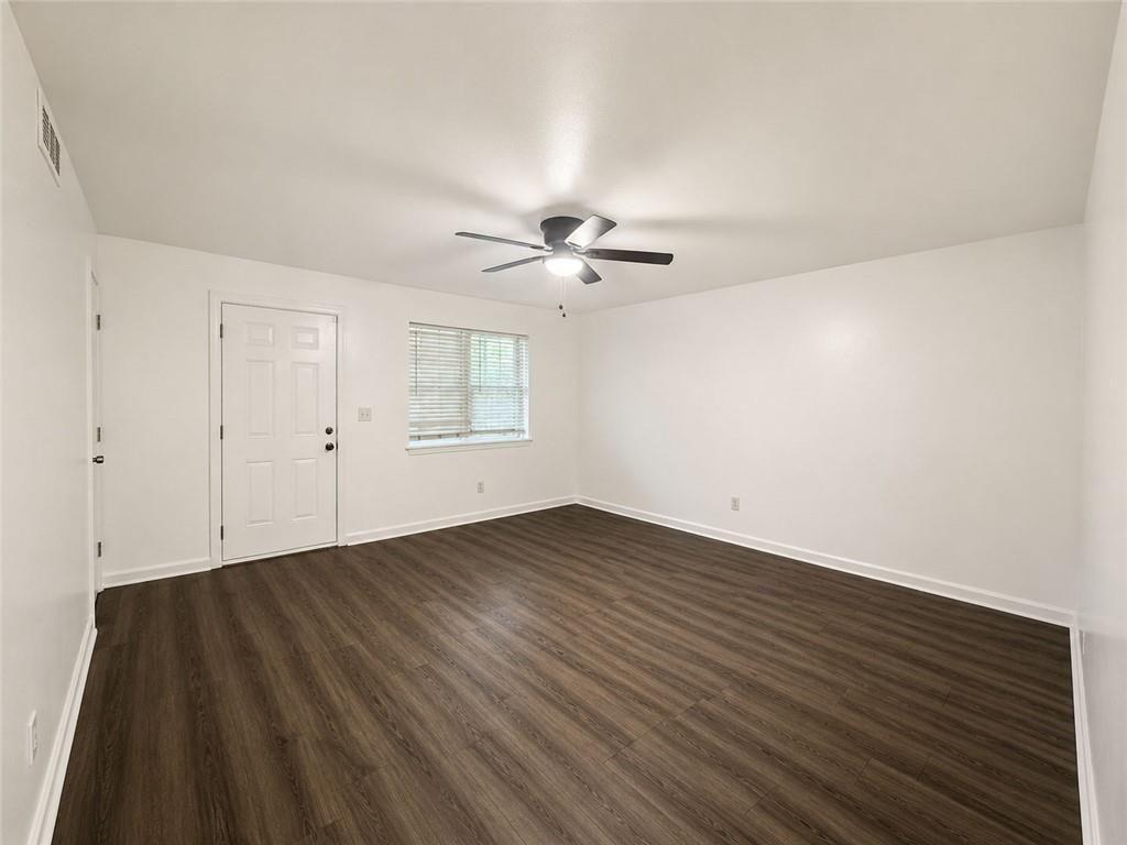 3083 Colonial Way, Unit O Atlanta, GA 30341 - Photo 5 of 16