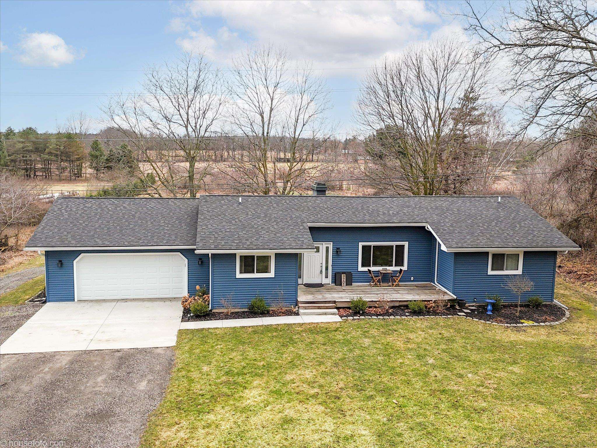 9701 Ellis Road Clarkston, MI 48348 - Photo 12 of 97 50168979-97fa1ee9-881a-4041-a5de-7f2f069cefd9.JPG