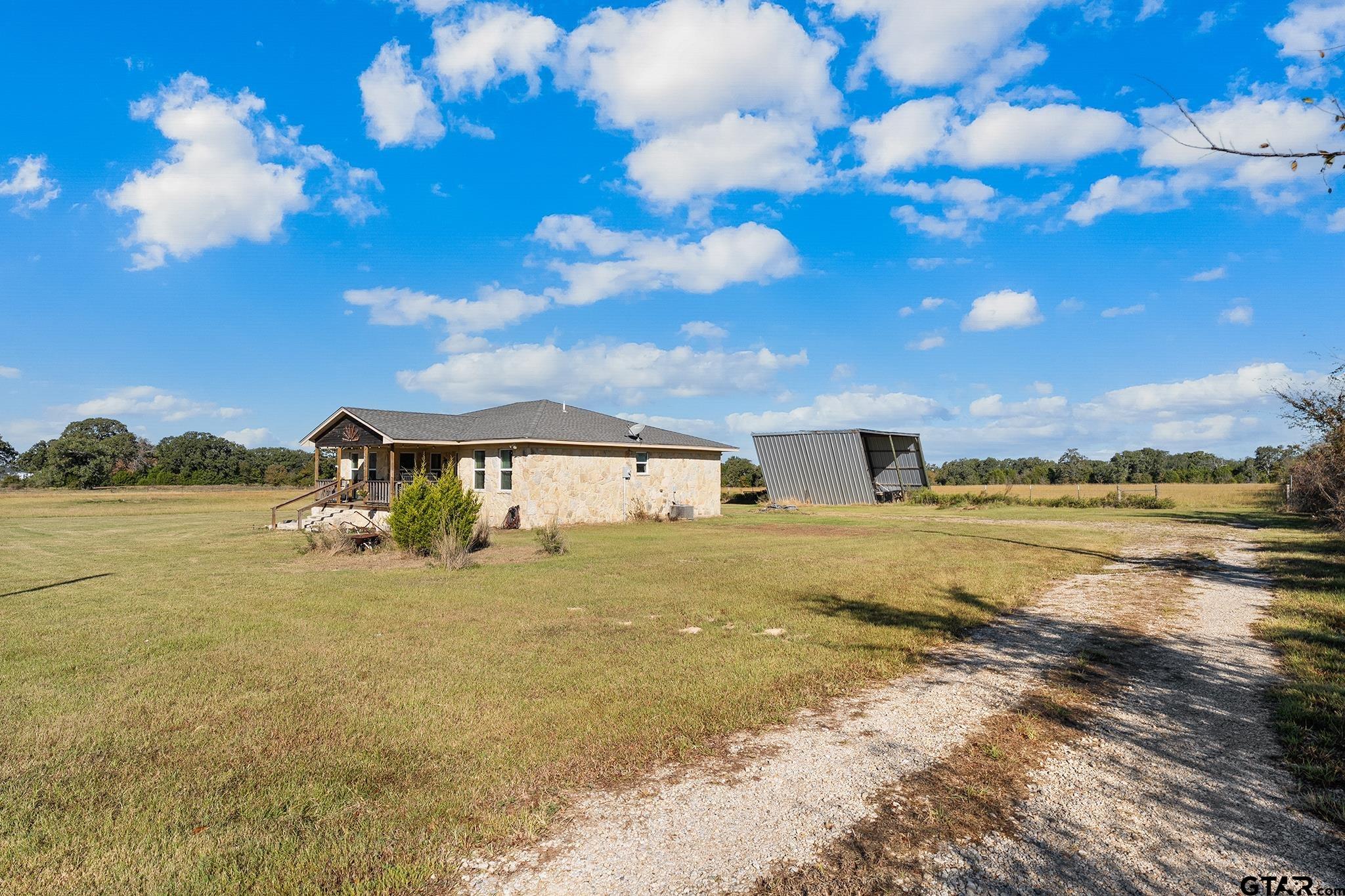 17215 Tarlton Road Mabank, TX 75147 - Photo 8 of 34