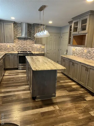 $328,400 | 2935 Eli Avenue, Imperial, MO 63052