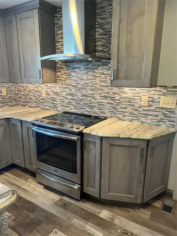 $328,400 | 2935 Eli Avenue, Imperial, MO 63052