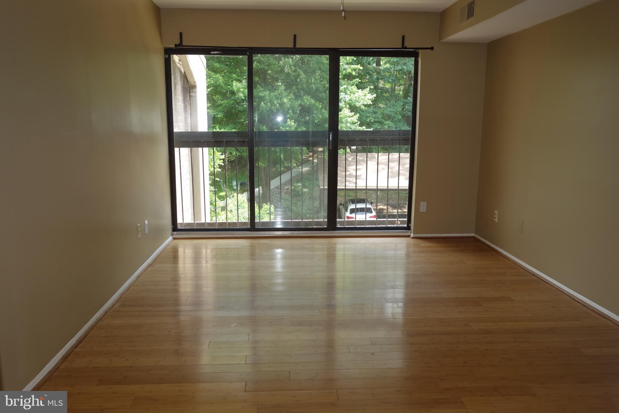 2114 Green Watch Way, Unit 301 Reston, VA 20191 - Photo 22 of 34 Spacious master with full bath