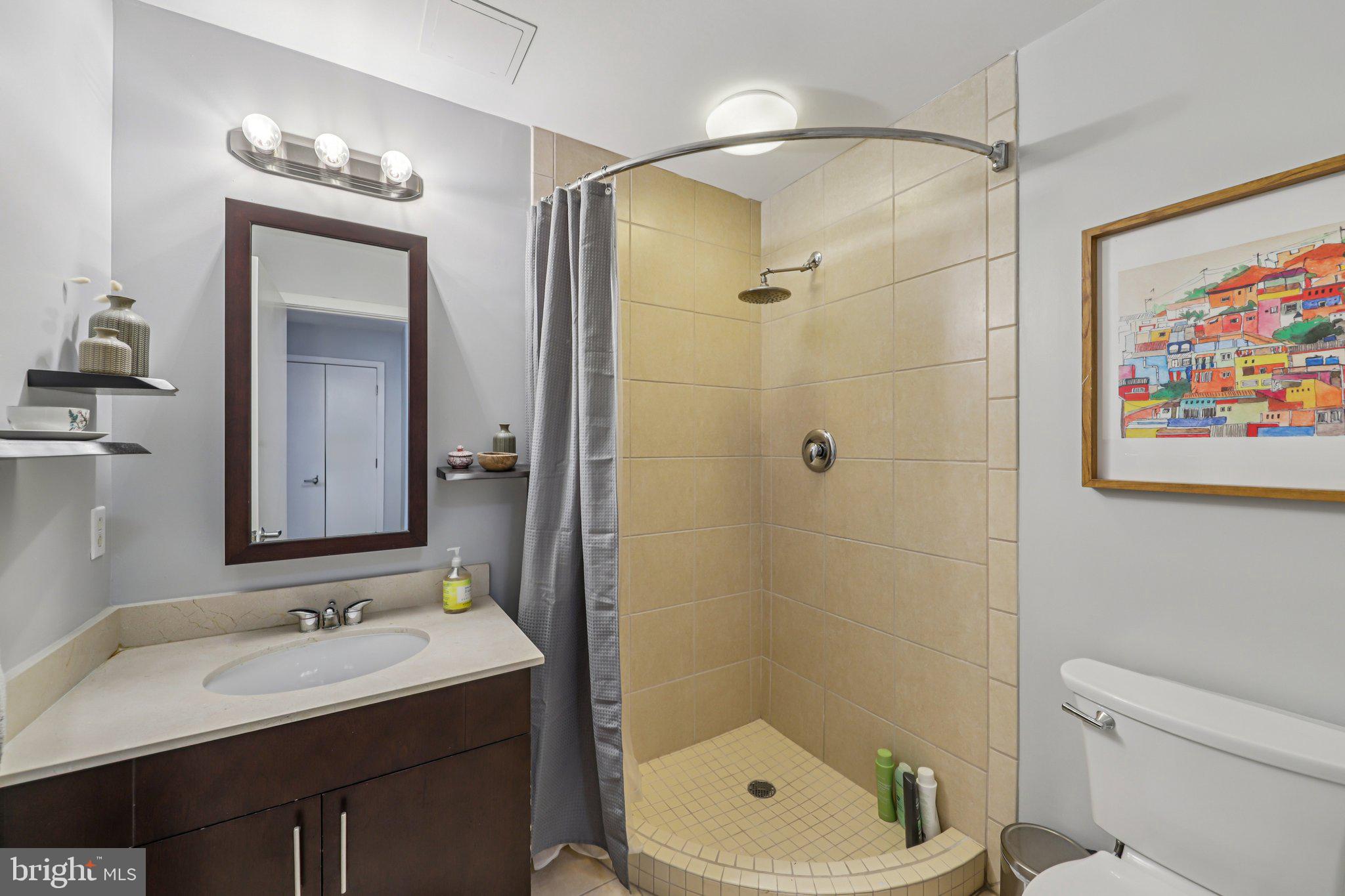 910 M Street Northwest, Unit 918 Washington, DC 20001 - Photo 17 of 44