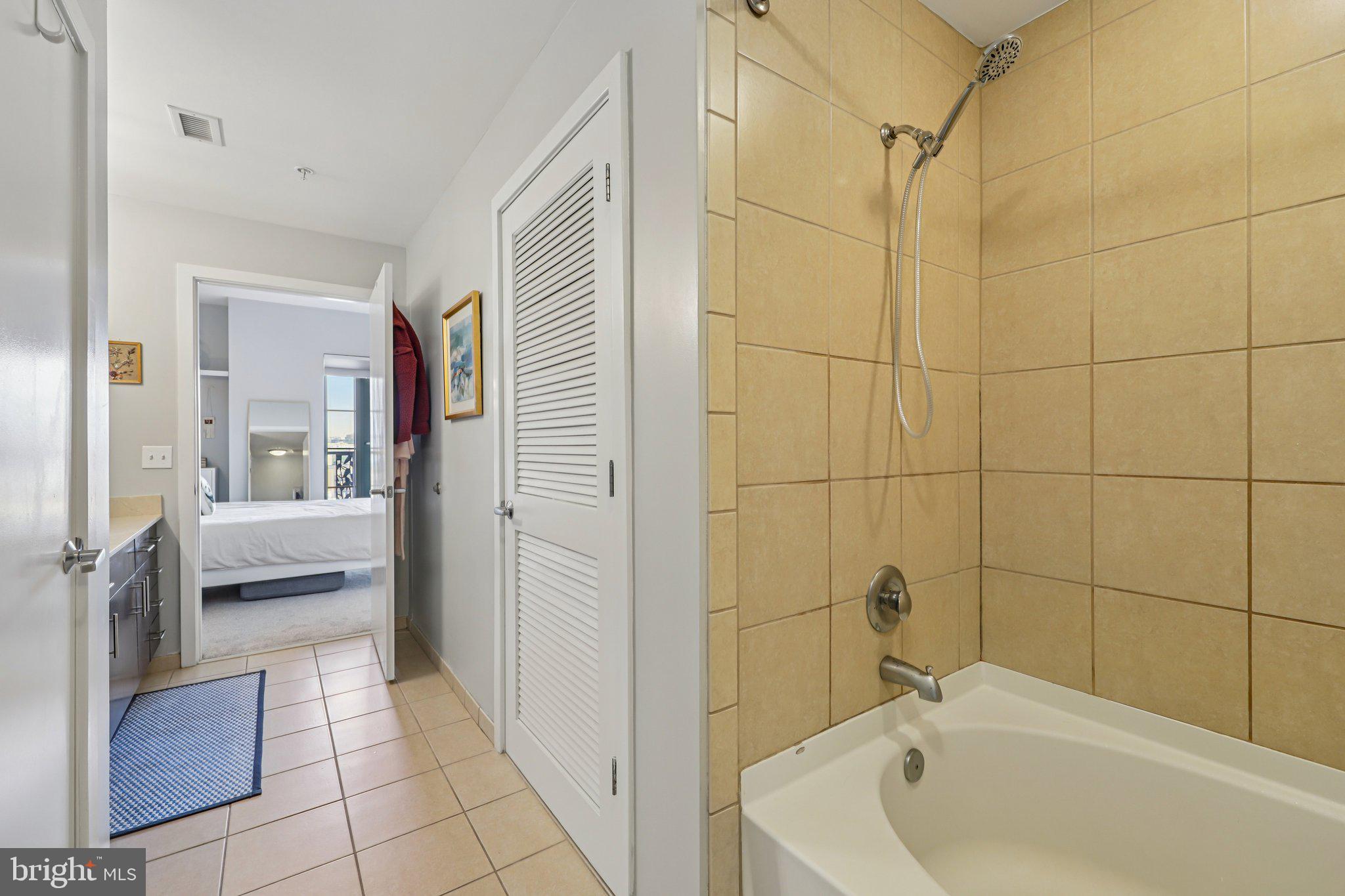 910 M Street Northwest, Unit 918 Washington, DC 20001 - Photo 26 of 44