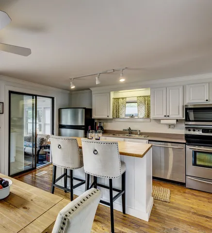 $3,300 | 28 Shore Drive, Newbury, NH 03255