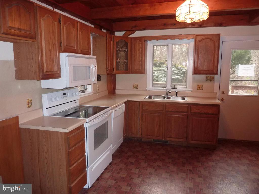 245 Snyder Hollow Road New Providence, PA 17560 - Photo 2 of 30 Gallery Image 2