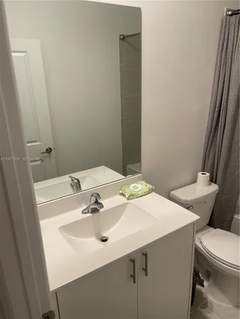 $3,700 | 20344 Northwest 6th Place, Miami Gardens, FL 33169