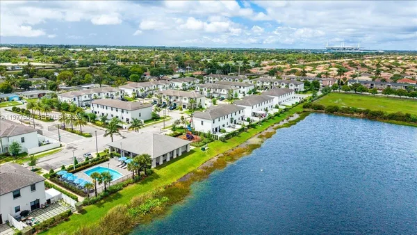 $3,700 | 20344 Northwest 6th Place, Miami Gardens, FL 33169