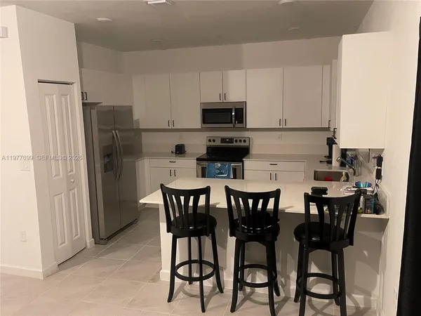 $3,700 | 20344 Northwest 6th Place, Miami Gardens, FL 33169