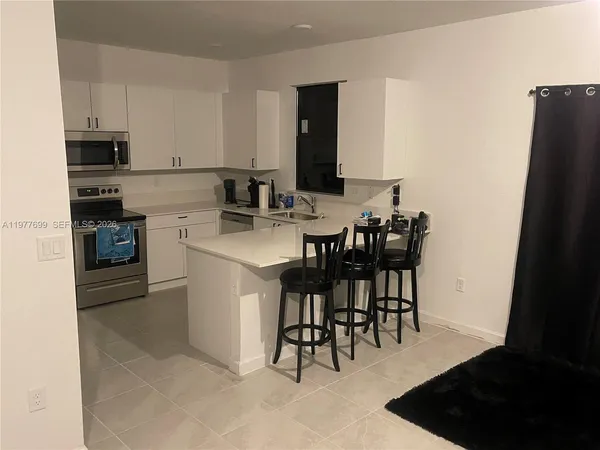 $3,700 | 20344 Northwest 6th Place, Miami Gardens, FL 33169