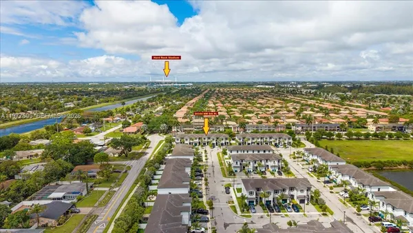 $3,700 | 20344 Northwest 6th Place, Miami Gardens, FL 33169