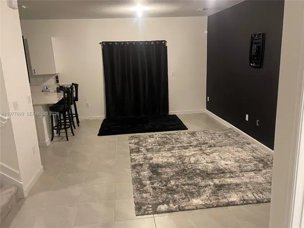 $3,700 | 20344 Northwest 6th Place, Miami Gardens, FL 33169