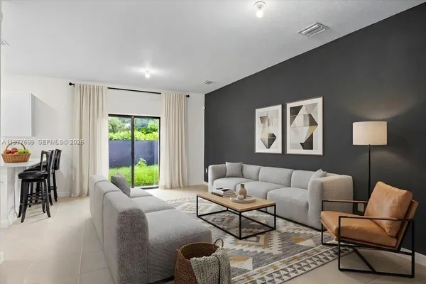 $3,700 | 20344 Northwest 6th Place, Miami Gardens, FL 33169