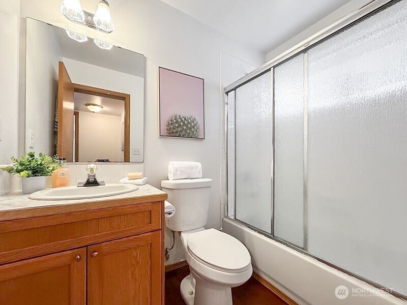 7932 Delridge Way Southwest Seattle, WA 98106 - Photo 14 of 21 Gallery Image 14