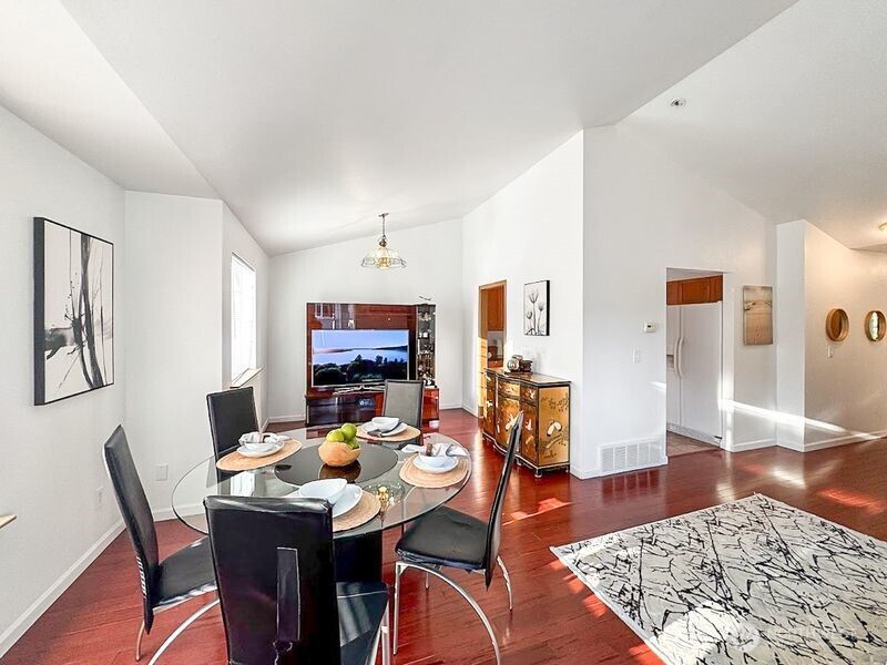 7932 Delridge Way Southwest Seattle, WA 98106 - Photo 4 of 21 Gallery Image 4